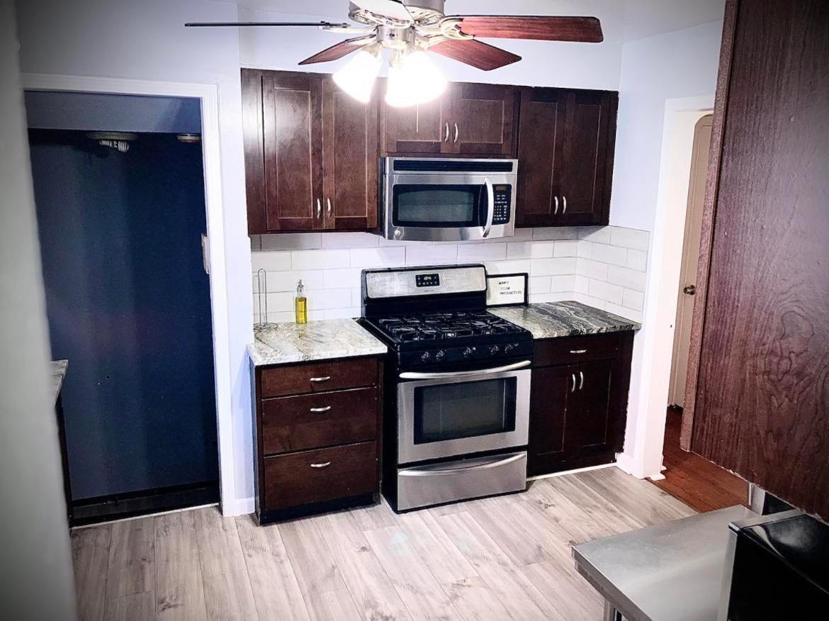 Holiday home R & R Beautiful 2 Bdrm, 2 Bath Vacation *