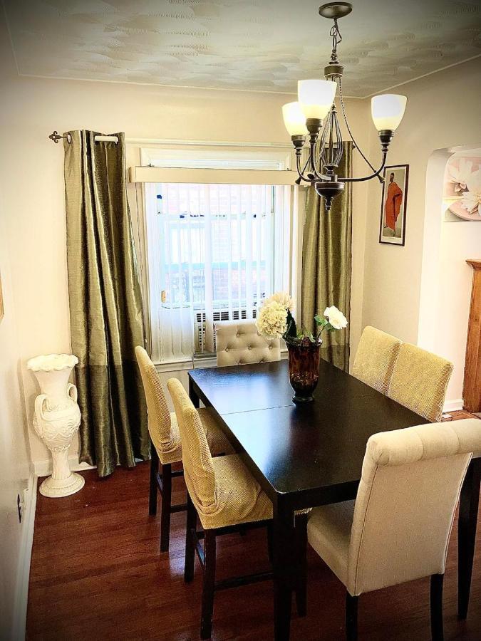Holiday home R & R Beautiful 2 Bdrm, 2 Bath Vacation Detroit